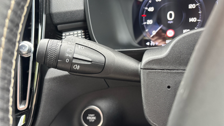 Volvo Xc40 1.5 T3 [163] R DESIGN Pro 5dr Geartronic Petrol Estate